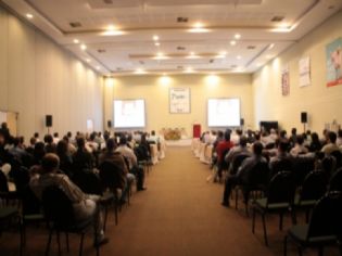 Suinter 2015 debate produção de suínos no futuro de 9 a 11 de junho